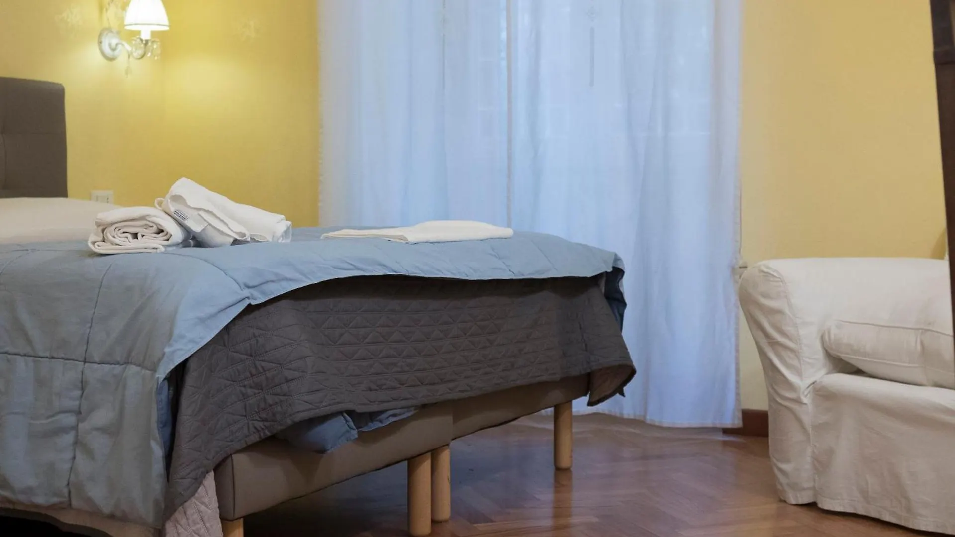 La Breccia A Porta Pia Bed & Breakfast Roma