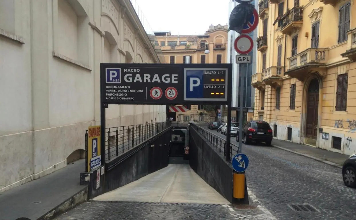 La Breccia A Porta Pia Bed & Breakfast Roma 3*,