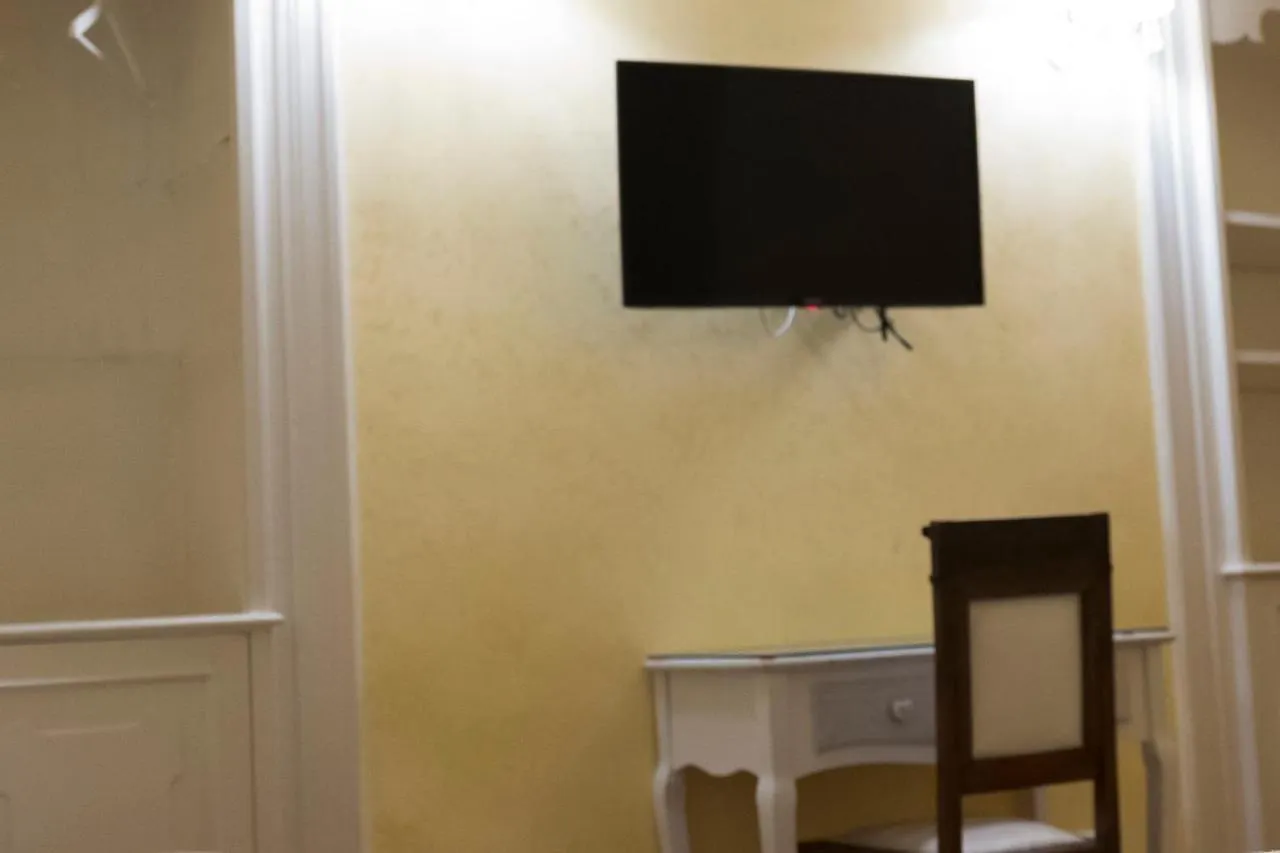 Bed and Breakfast La Breccia A Porta Pia Roma