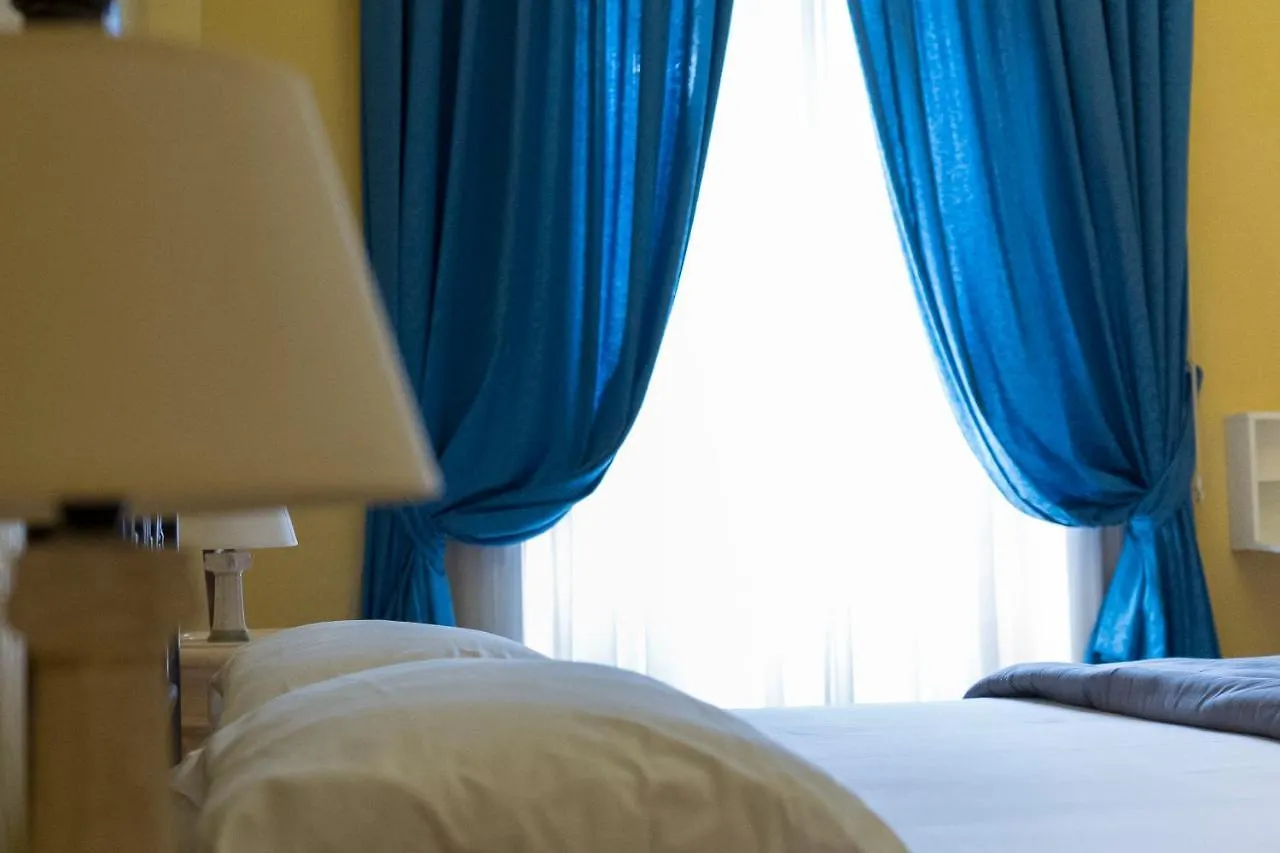 Bed and Breakfast La Breccia A Porta Pia Roma Italia