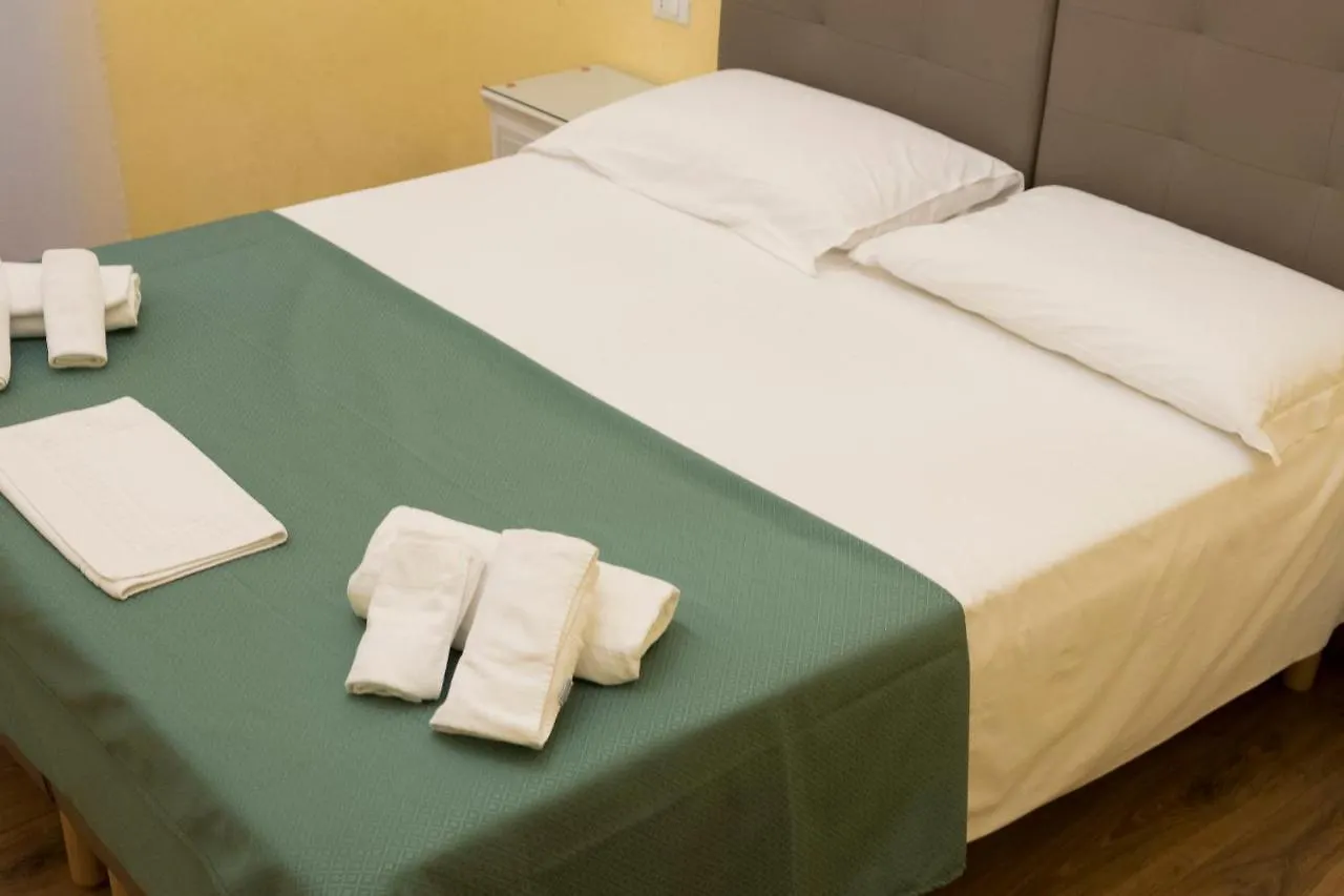 Bed and Breakfast La Breccia A Porta Pia Roma
