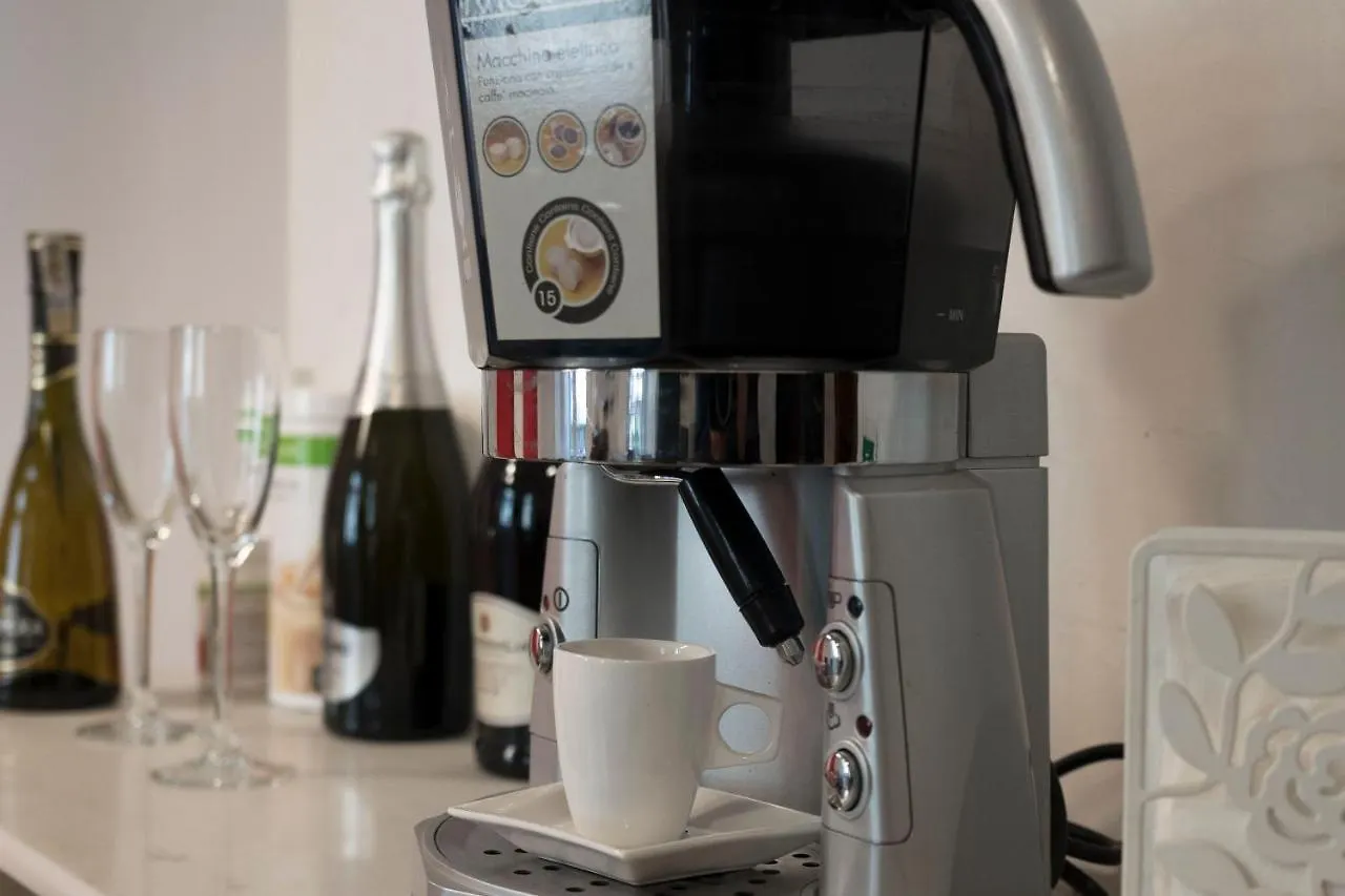 Bed and Breakfast La Breccia A Porta Pia Roma Italia